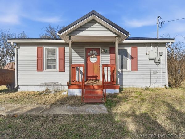 505 4th Street , Wynona, OK 74084