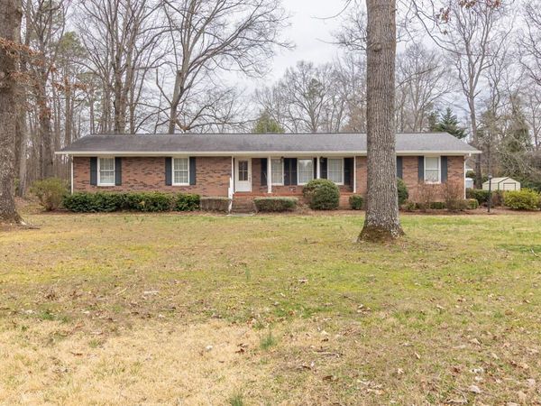 527 E Austin Drive, Chatsworth, GA 30705