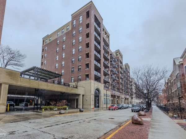 833 W 15TH Place, Unit 314, Chicago, IL 60608
