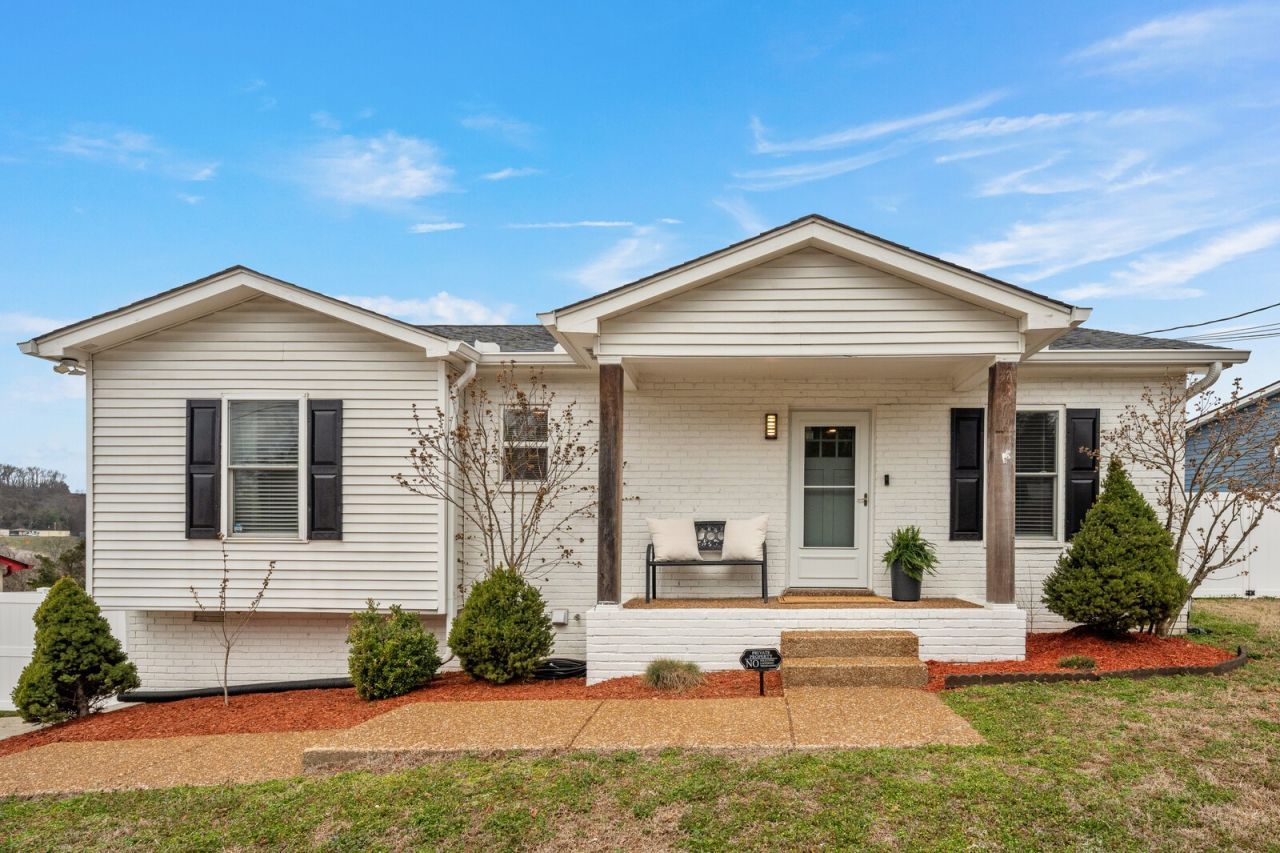 2741 Buena Vista Pike, Nashville, TN 37218 Main Photo