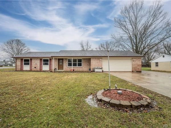 5485 Knollwood Drive, Lewisburg, OH 45338