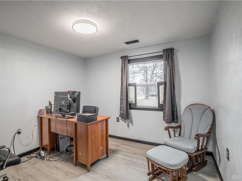 5485 Knollwood Drive, Lewisburg, OH 45338 Photo 14