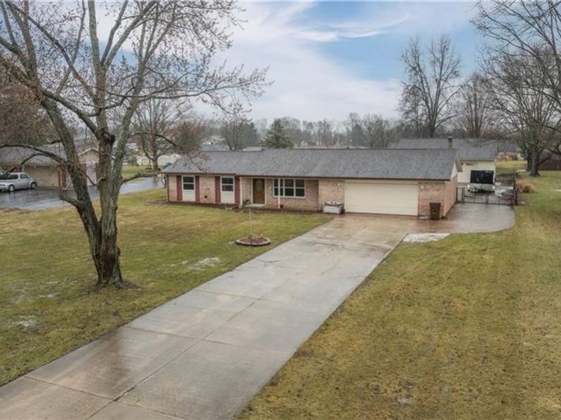 5485 Knollwood Drive, Lewisburg, OH 45338 Photo 4