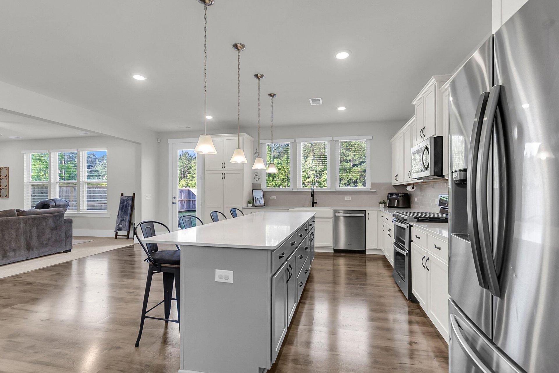 1541 Homecoming Boulevard Photo 6