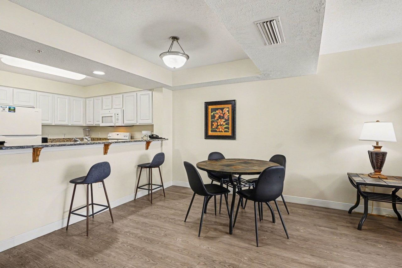 2201 S Ocean Blvd. Photo 14