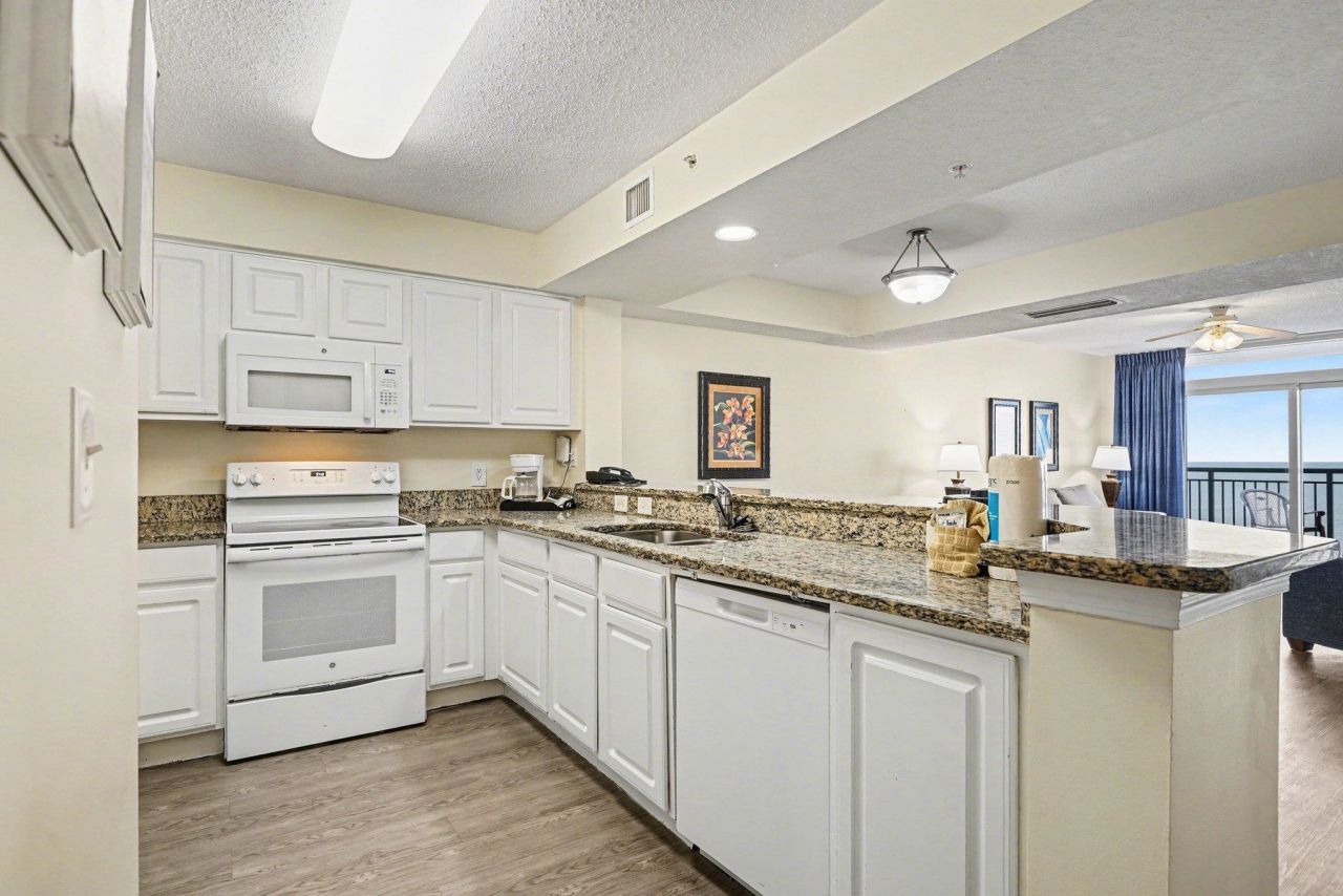 2201 S Ocean Blvd. Photo 17