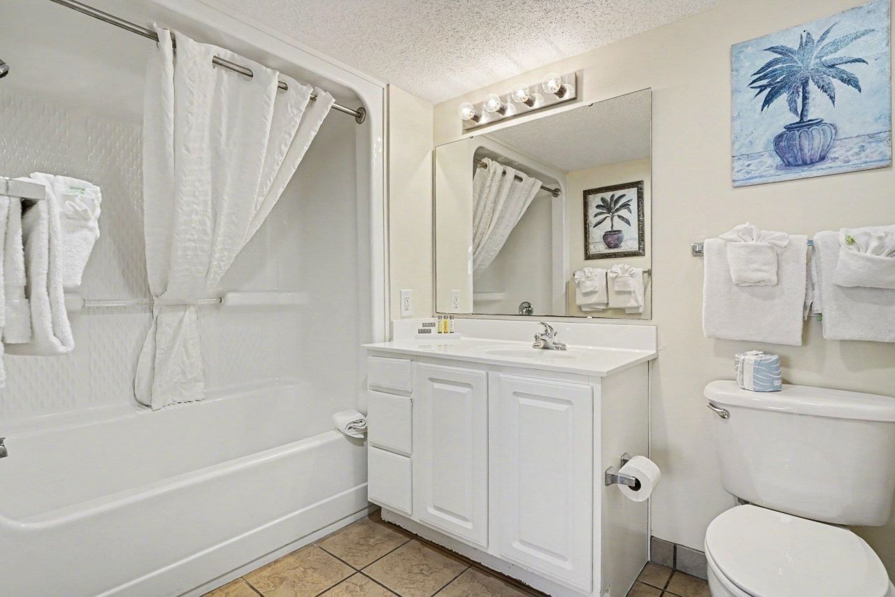 2201 S Ocean Blvd. Photo 23