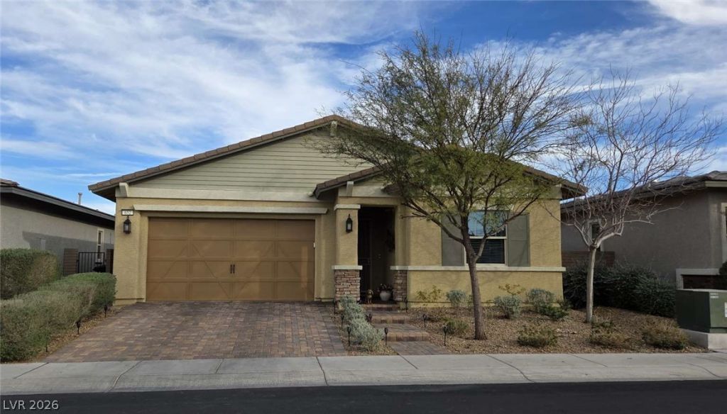 652 Longfeather Street , Henderson, NV 89011