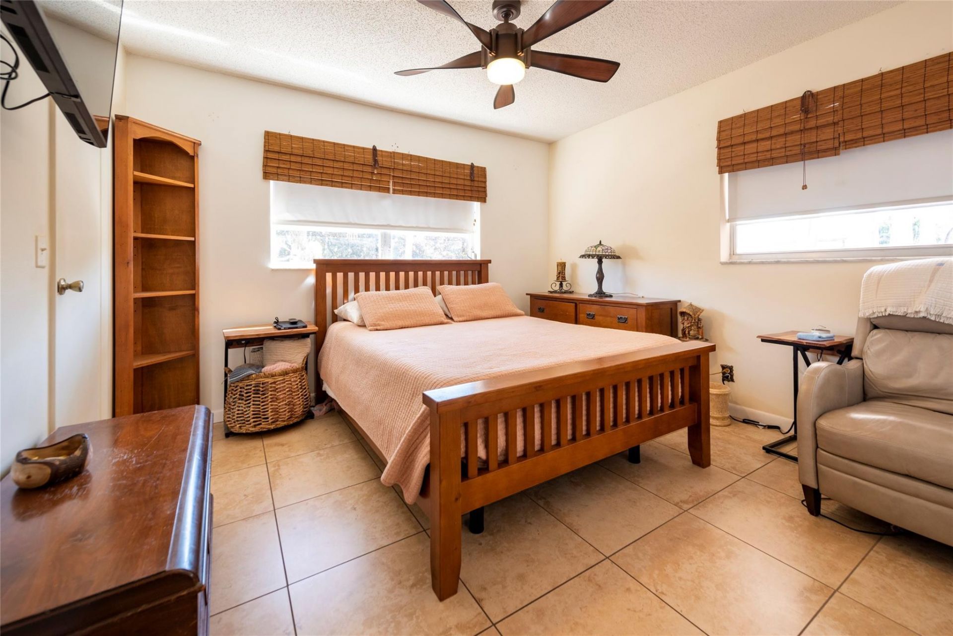 741 NW 97th Terrace, Pembroke Pines, FL 33024 Photo