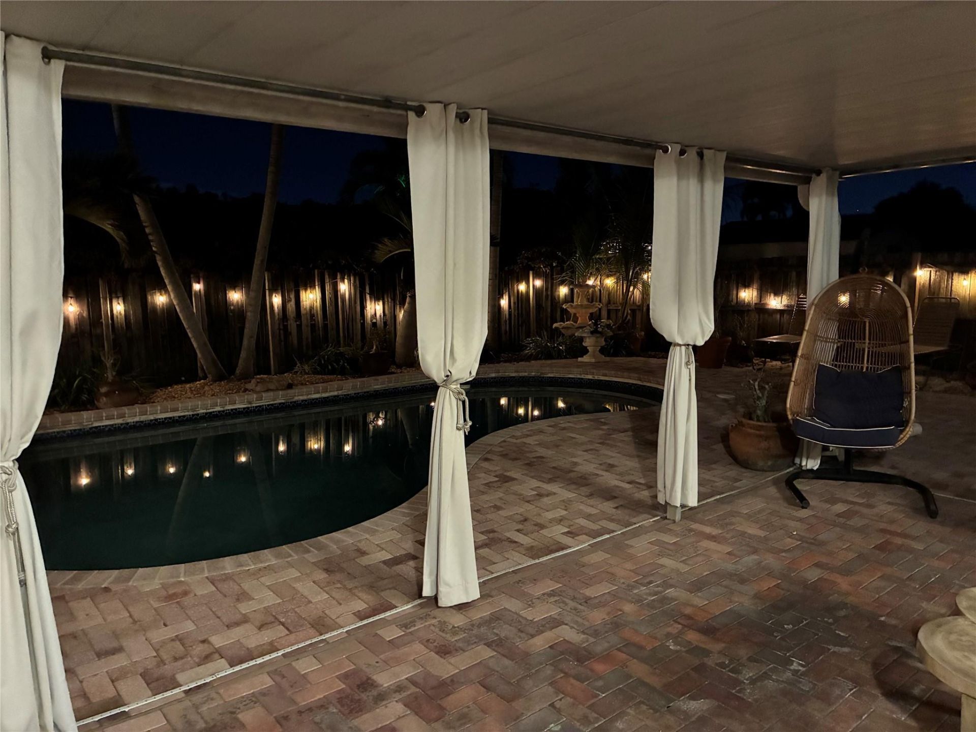 741 NW 97th Terrace, Pembroke Pines, FL 33024 Photo