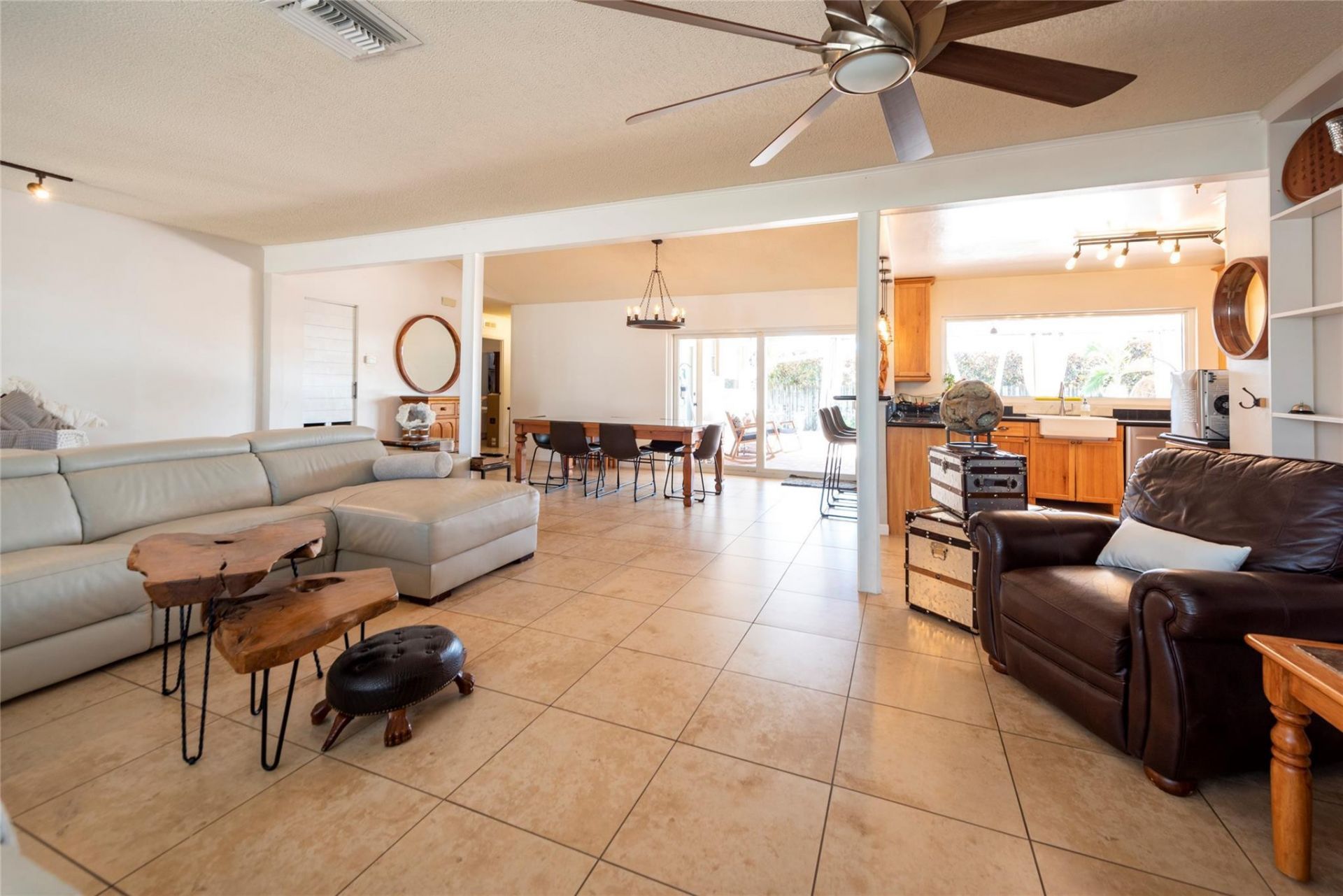 741 NW 97th Terrace, Pembroke Pines, FL 33024 Photo