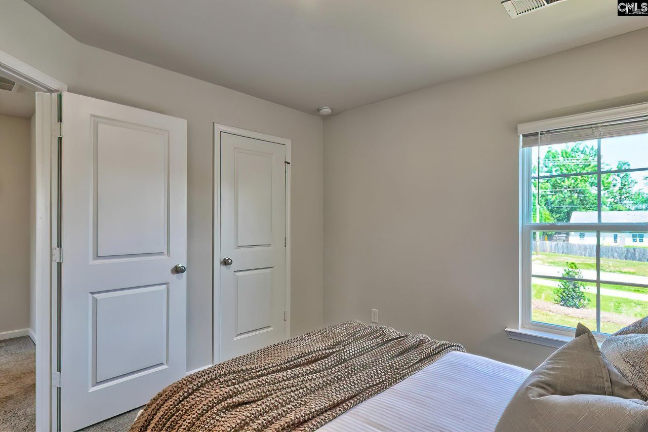 2325 Damascus Way Photo 18