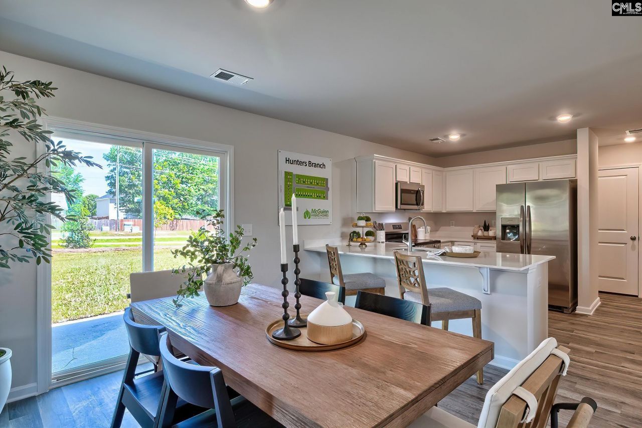 2325 Damascus Way Photo 6