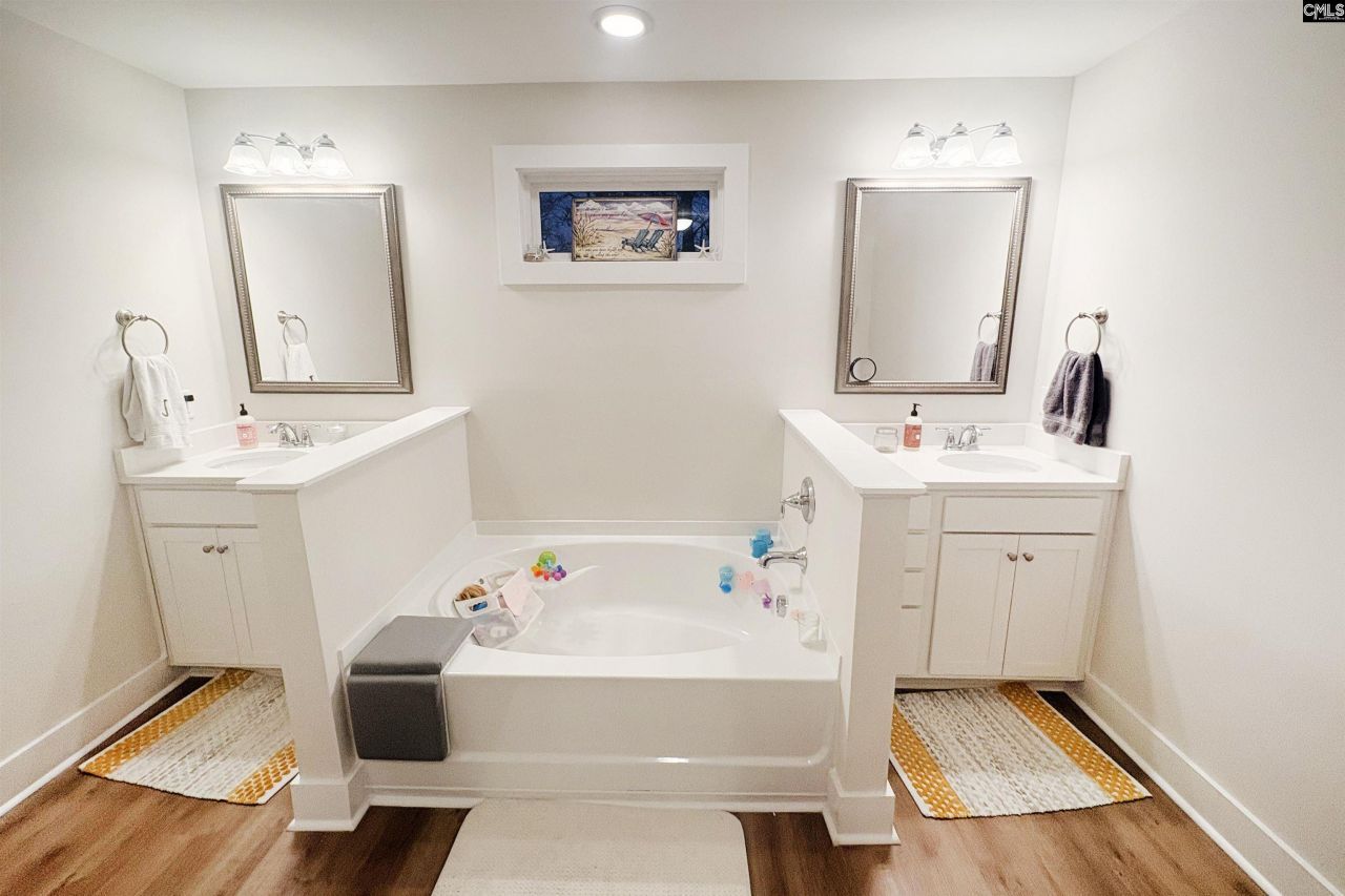 197 Shadowbrook Way Photo 11