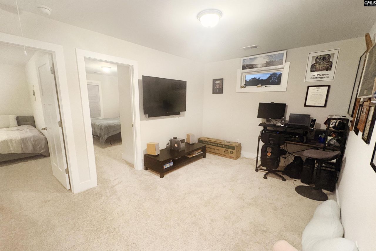 197 Shadowbrook Way Photo 18