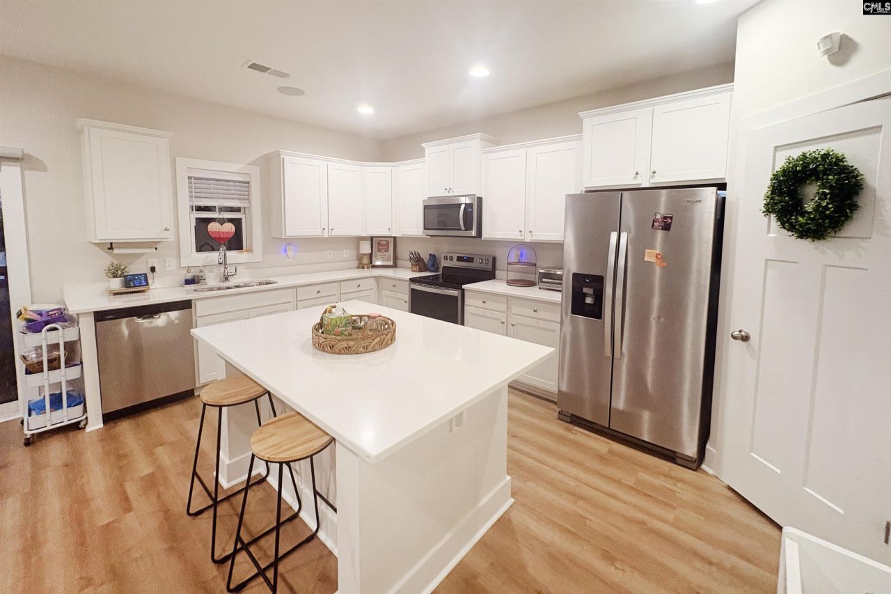 197 Shadowbrook Way Photo 5