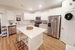 197 Shadowbrook Way photo 4