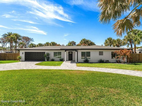 300 Oak Street , Melbourne Beach, FL 32951