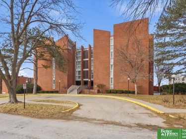 3702 Jackson Street , Unit 105, Omaha, NE 68105