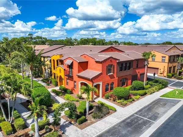 9037 Alturas ST, Unit 3702, NAPLES, FL 34113