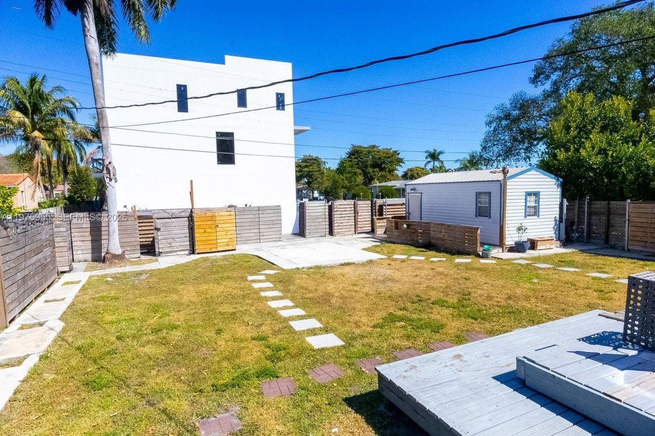 1629 Arthur St , Hollywood, FL 33020 Photo