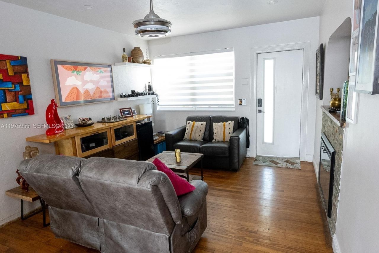 1629 Arthur St , Hollywood, FL 33020 Photo