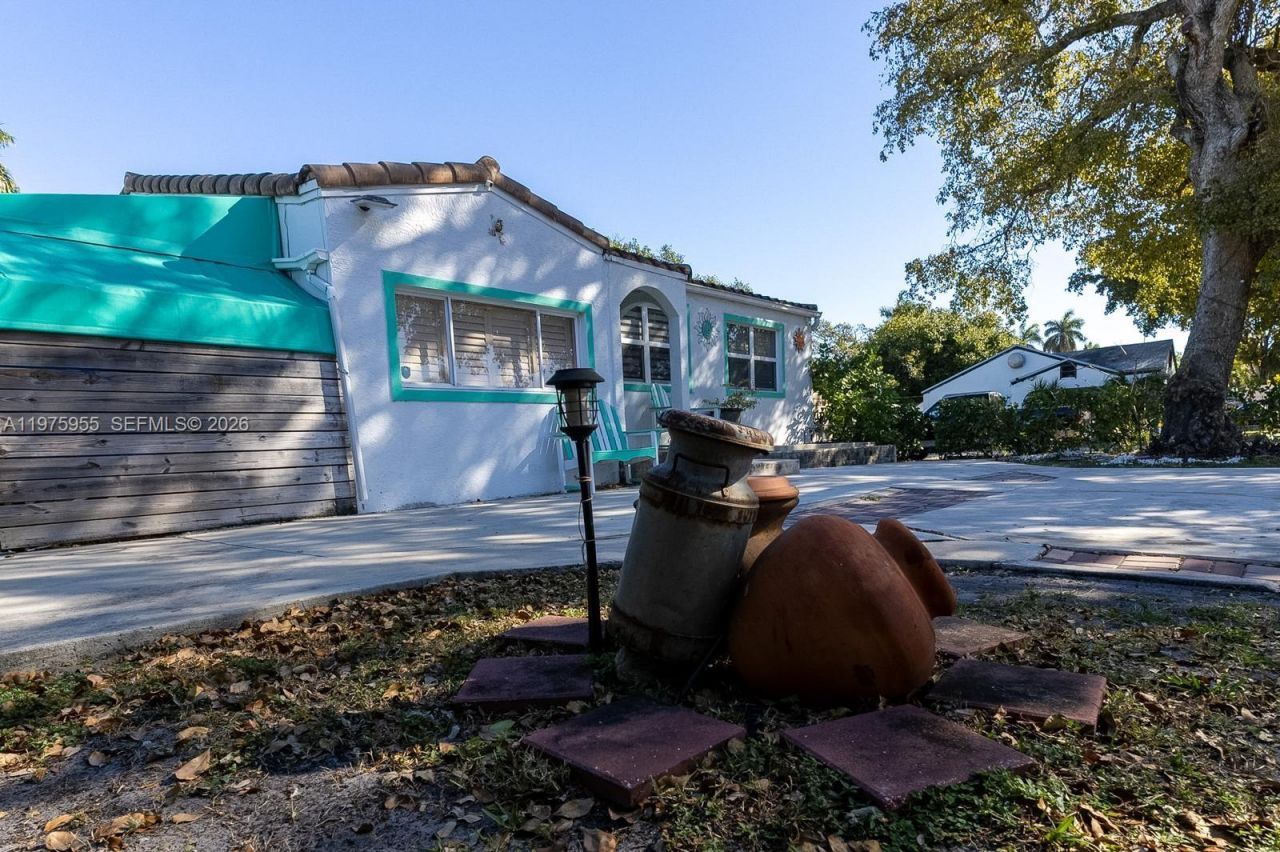 1629 Arthur St , Hollywood, FL 33020 Photo