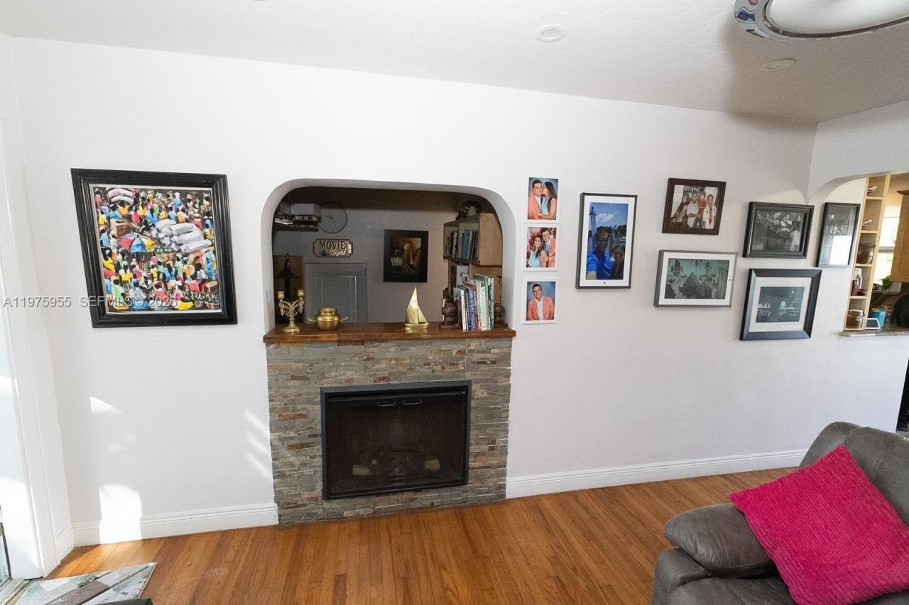 1629 Arthur St , Hollywood, FL 33020 Photo