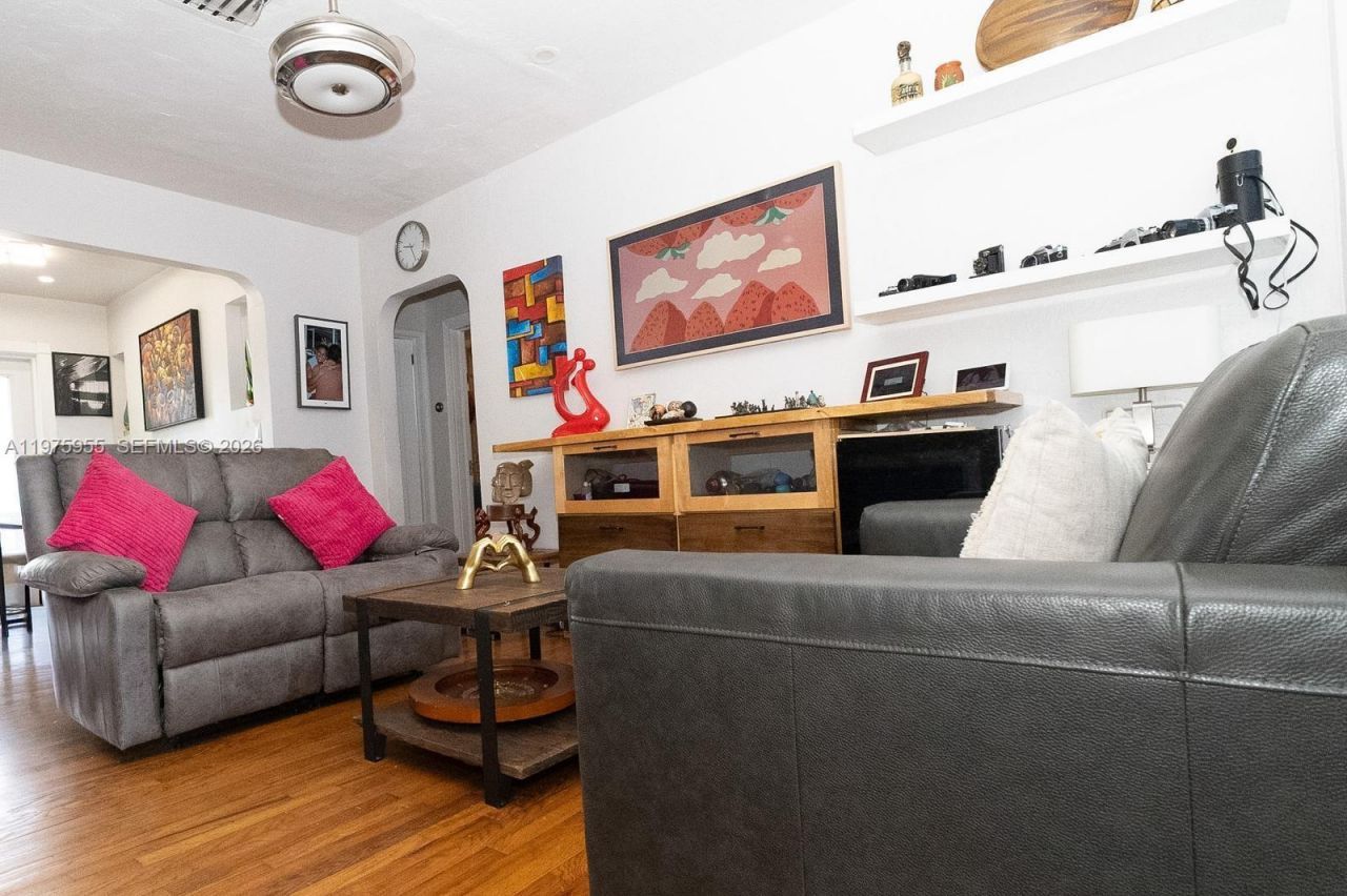 1629 Arthur St , Hollywood, FL 33020 Photo