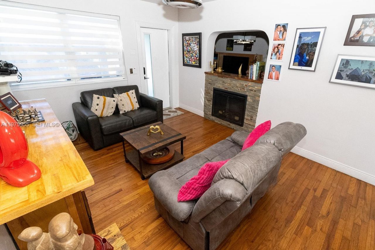 1629 Arthur St , Hollywood, FL 33020 Photo