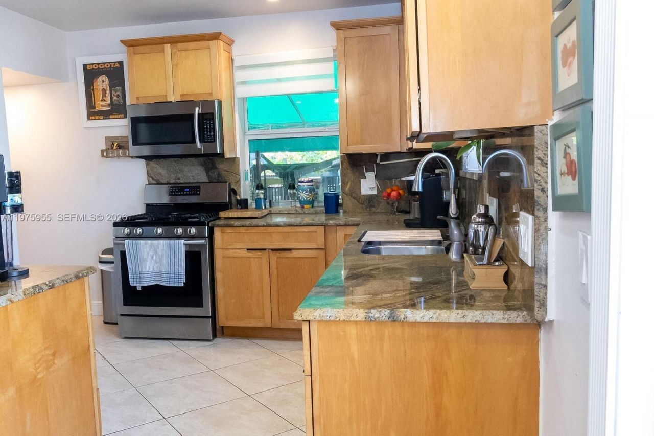 1629 Arthur St , Hollywood, FL 33020 Photo