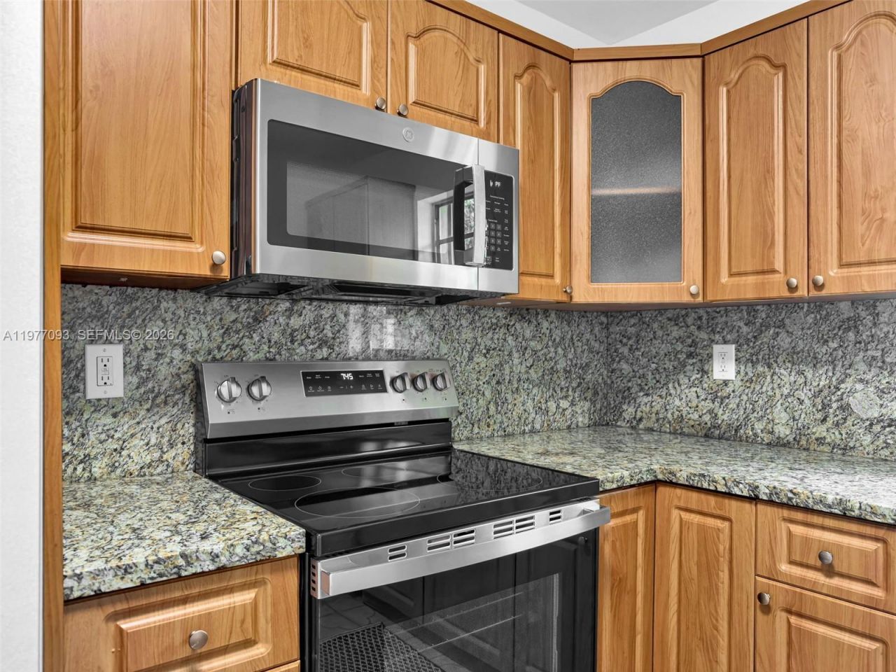 15401 SW 212th St, Miami, FL 33187 Photo