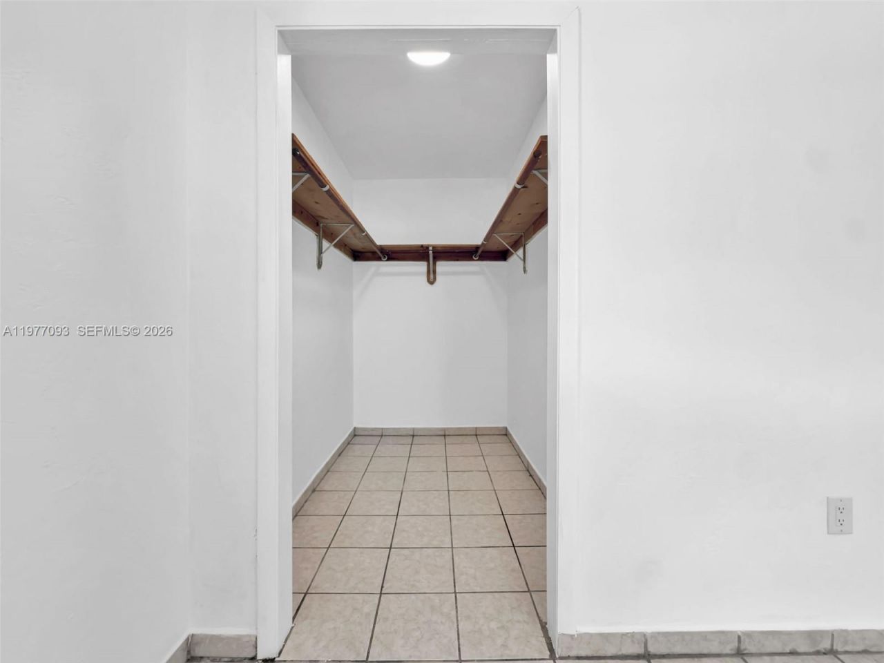 15401 SW 212th St, Miami, FL 33187 Photo