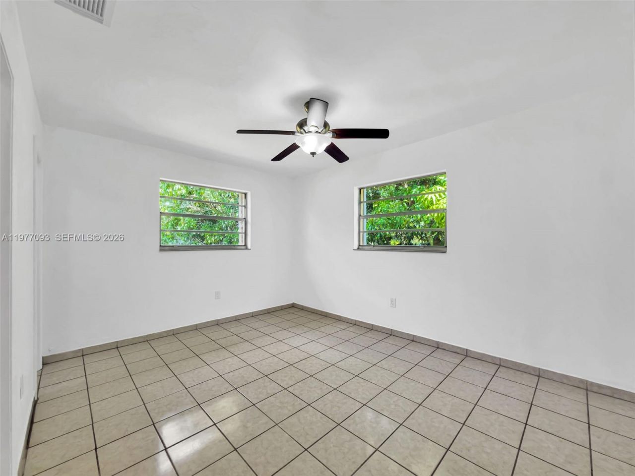 15401 SW 212th St, Miami, FL 33187 Photo