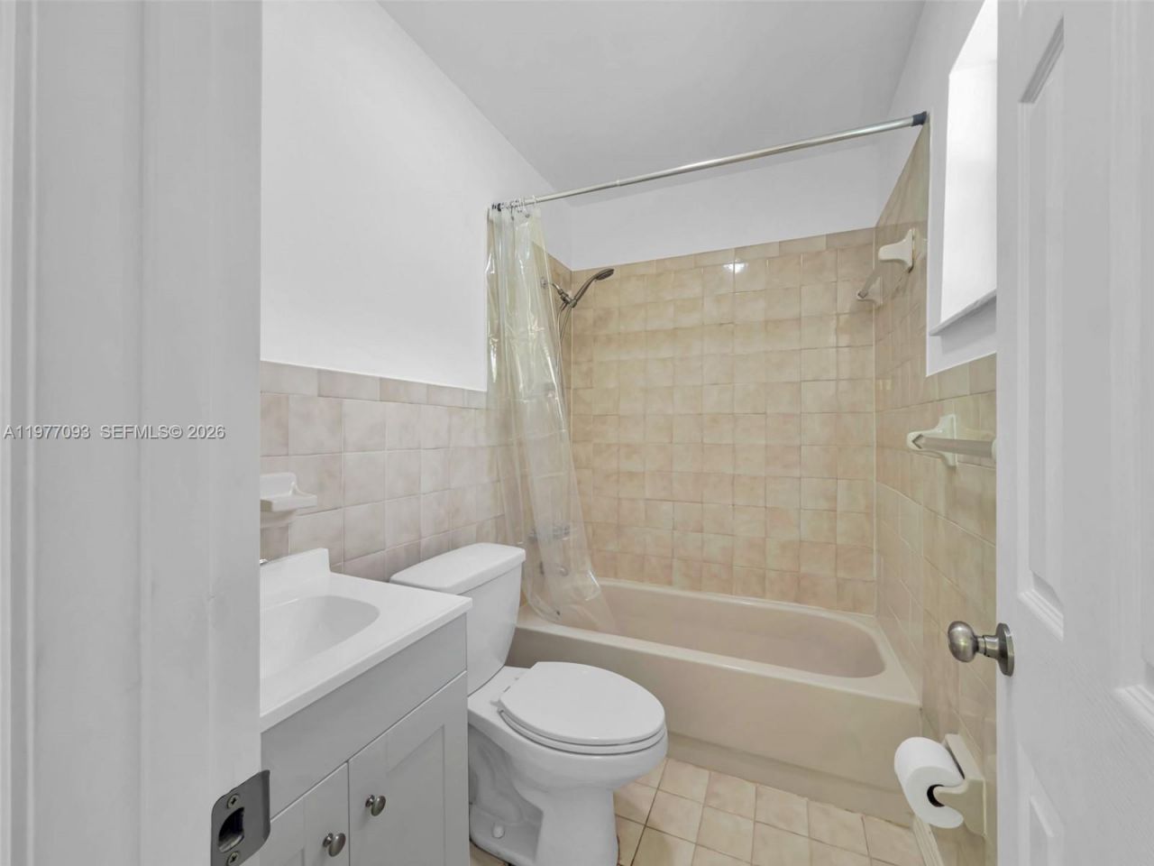 15401 SW 212th St, Miami, FL 33187 Photo