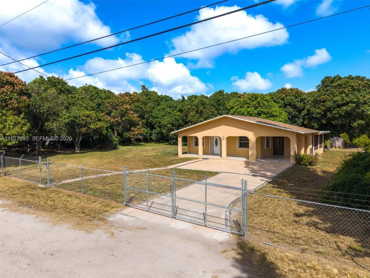 15401 SW 212th St, Miami, FL 33187 Photo