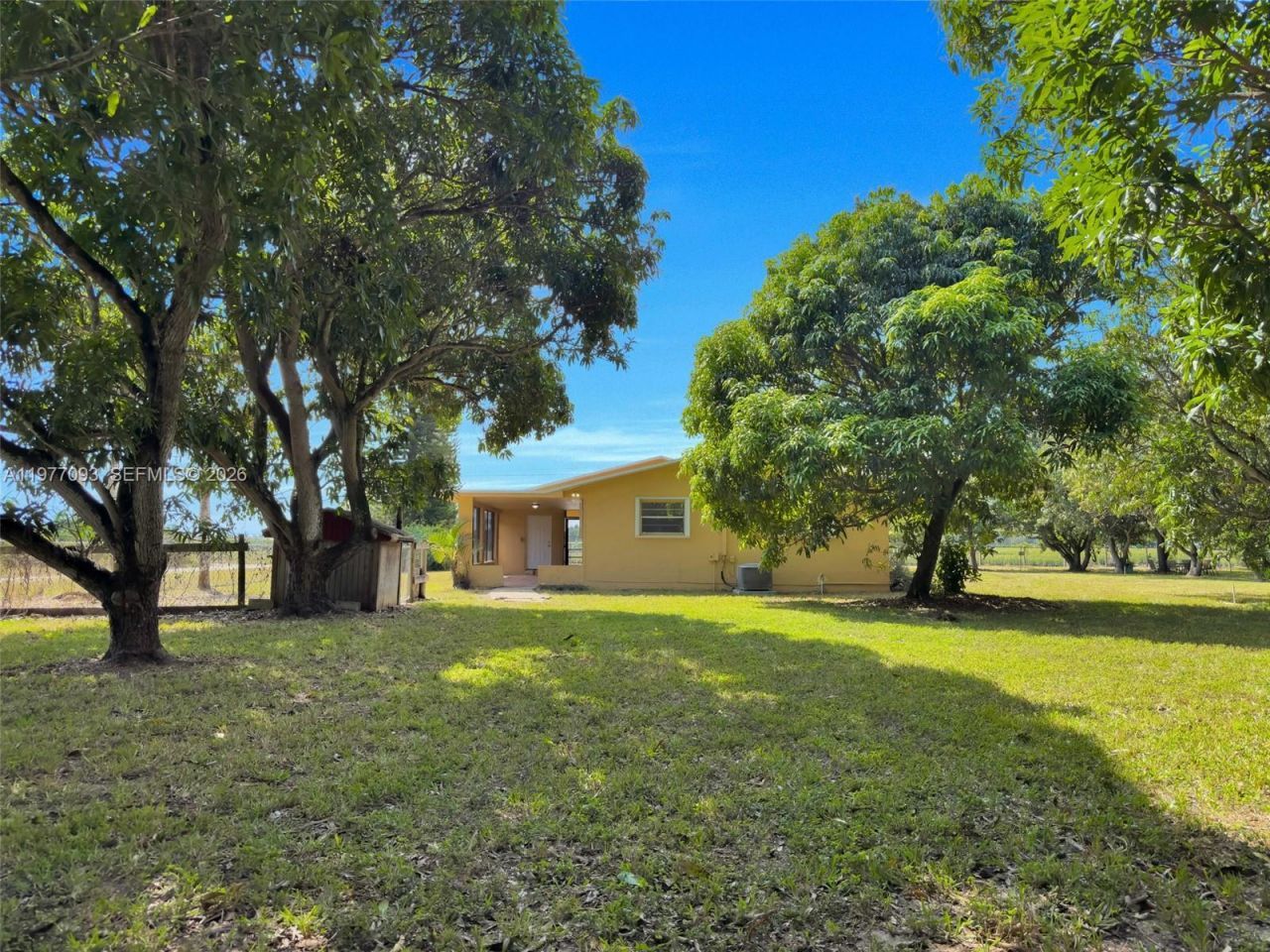 15401 SW 212th St, Miami, FL 33187 Photo