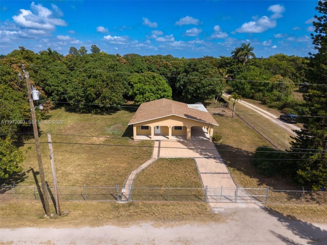 15401 SW 212th St, Miami, FL 33187 Photo