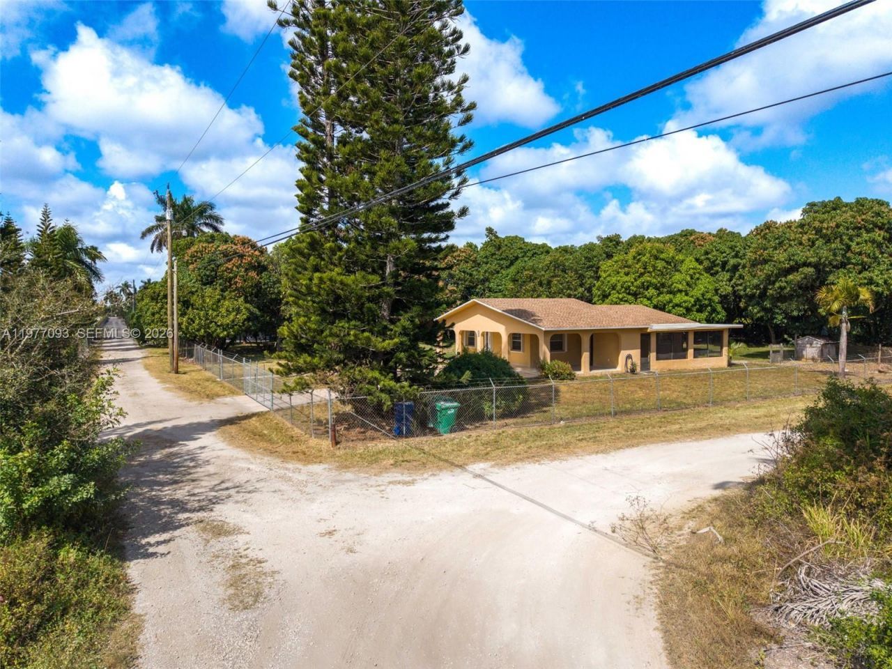 15401 SW 212th St, Miami, FL 33187 Photo