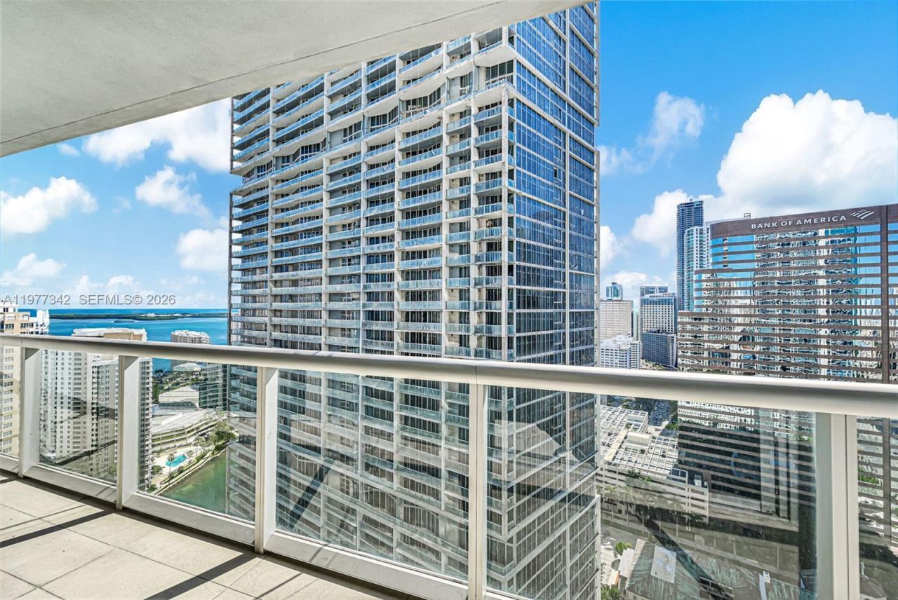 475 Brickell Ave , Unit 3113, Miami, FL 33131 Photo