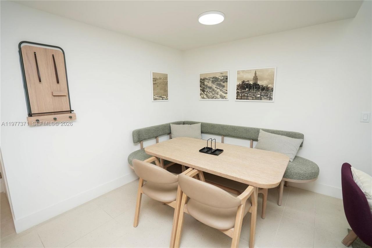 159 NE 6th St, Unit 2711, Miami, FL 33132 Photo