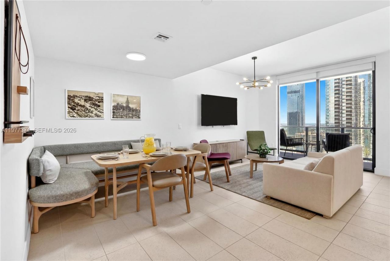 159 NE 6th St, Unit 2711, Miami, FL 33132 Photo