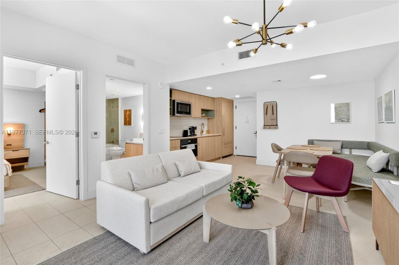 159 NE 6th St, Unit 2711, Miami, FL 33132 Photo