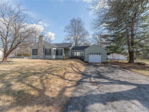 3706 Midview Avenue, Bridgeton, MO 63044