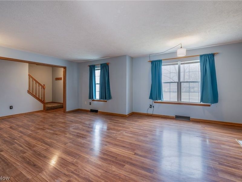 443 Plum Creek Drive, Wadsworth, OH 44281 Photo 5