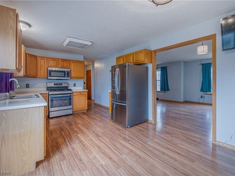 443 Plum Creek Drive, Wadsworth, OH 44281 Photo 9