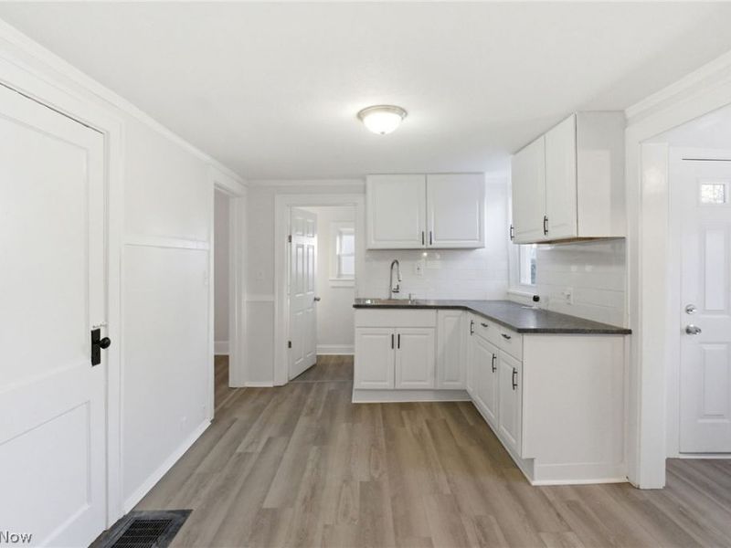 3644 W 48th Street, Cleveland, OH 44102 Photo 13