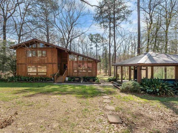 10894 Bains Rd, St Francisville, LA 70775