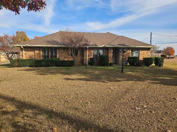 500 Mustang Court, Lavon, TX 75166