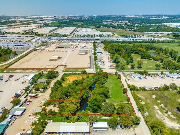 500 W Oakdale Road , Grand Prairie, TX 75050